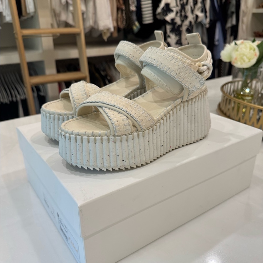 Chloe Nama Sandal. Color White. Size 38. Women's Platform Sandals